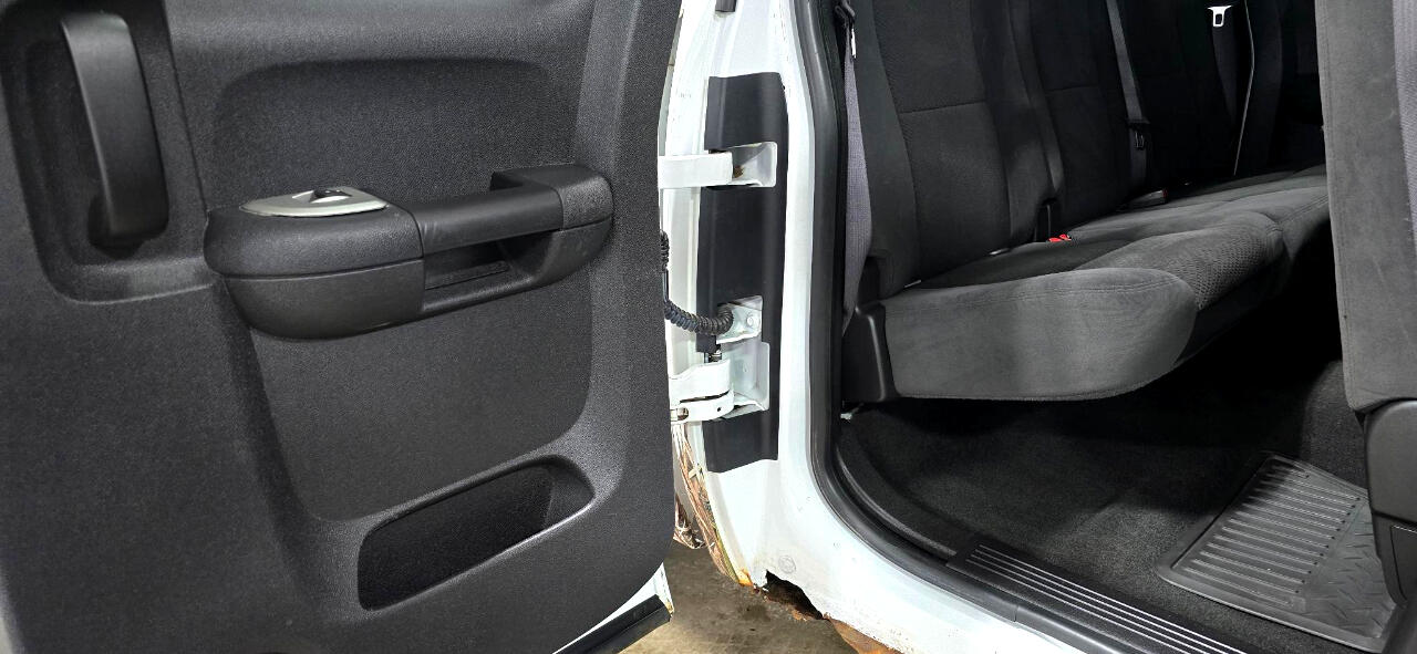 Chevrolet Silverado 2500HD Work Truck Ext. Cab Std. Box 4WD 2008