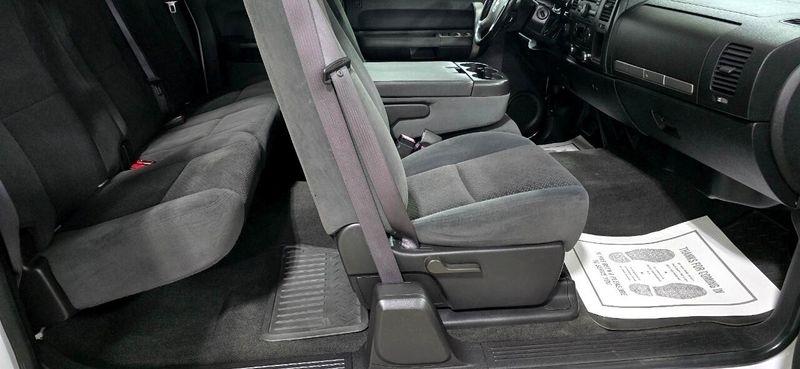 Chevrolet Silverado 2500HD Work Truck Ext. Cab Std. Box 4WD 2008