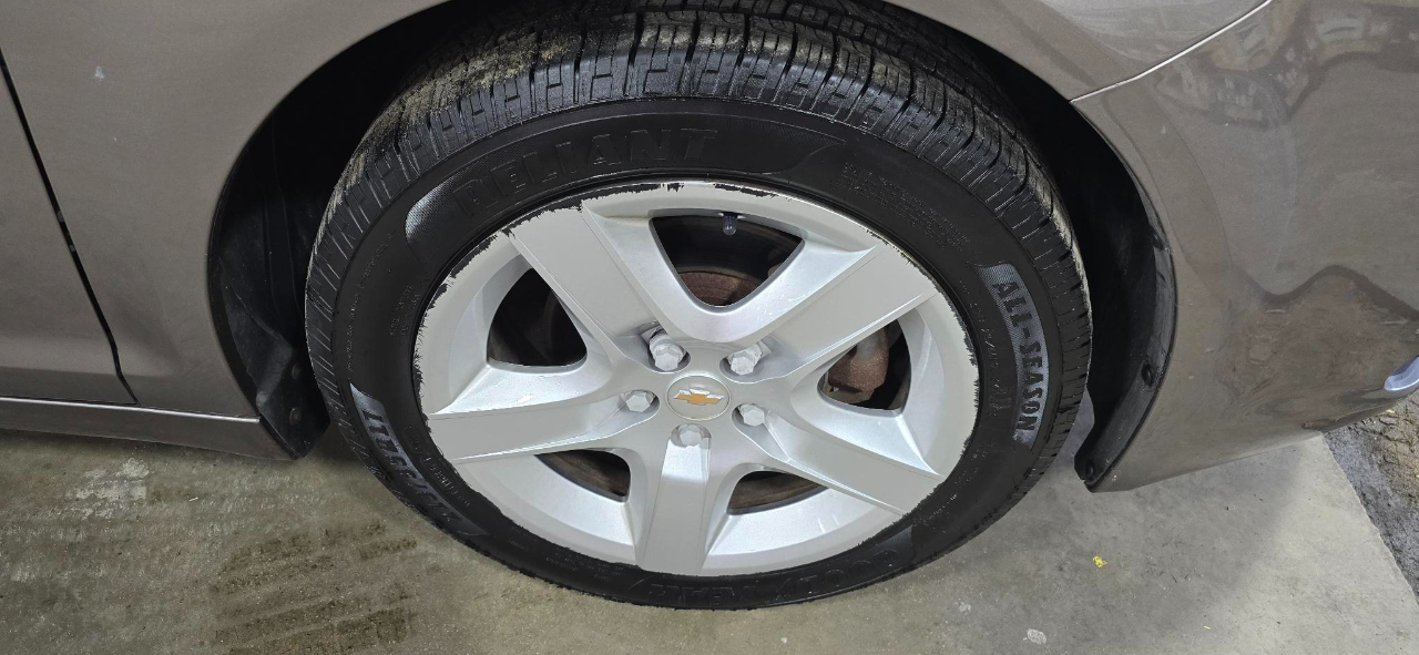 Chevrolet Malibu LS 2012