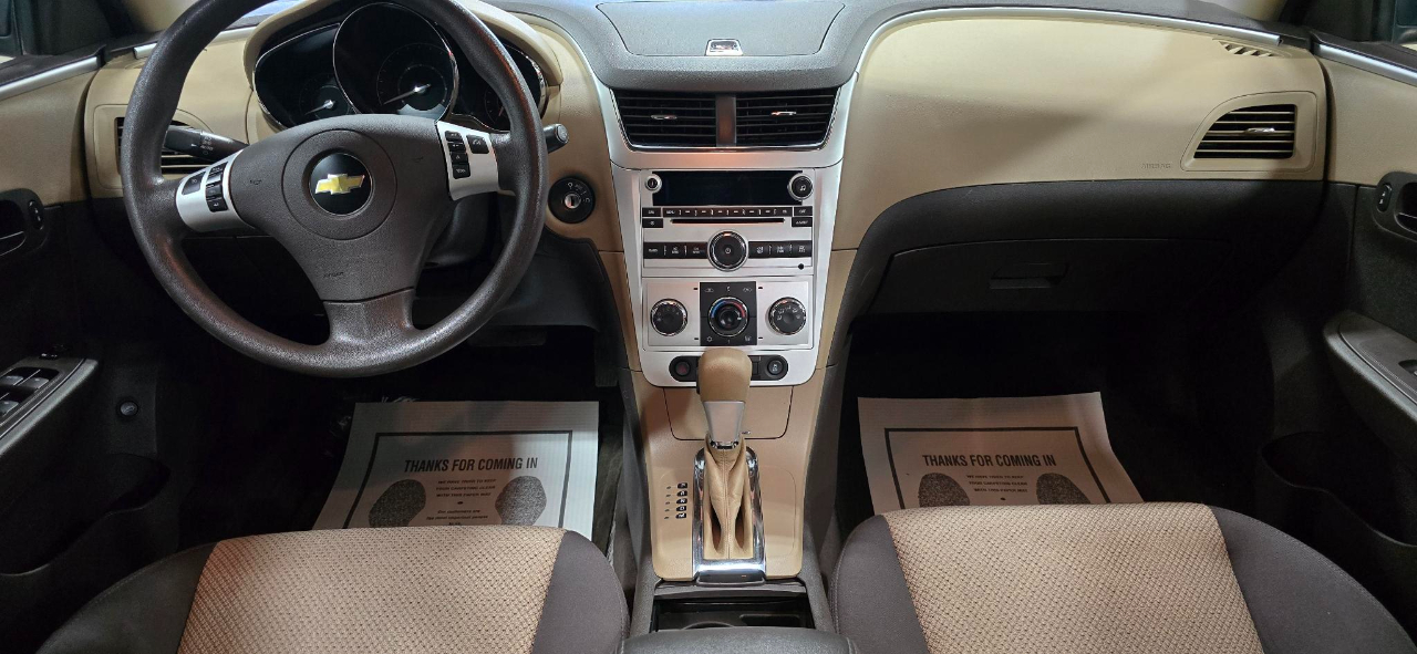 Chevrolet Malibu LS 2012