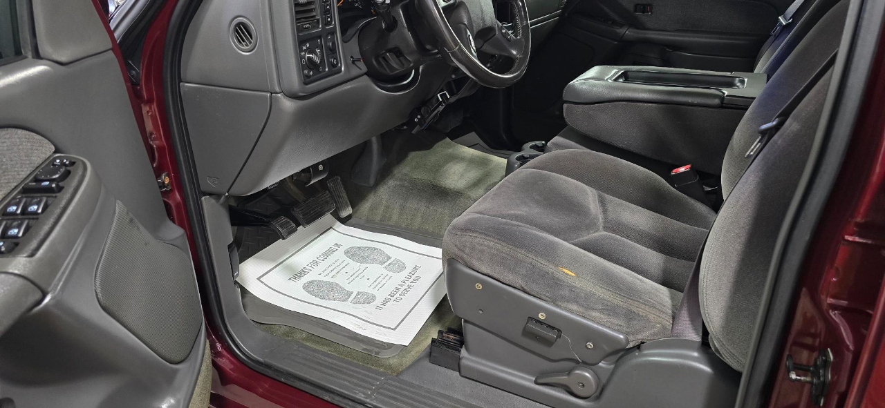 GMC Sierra 2500HD Crew Cab Short Bed 4WD 2003