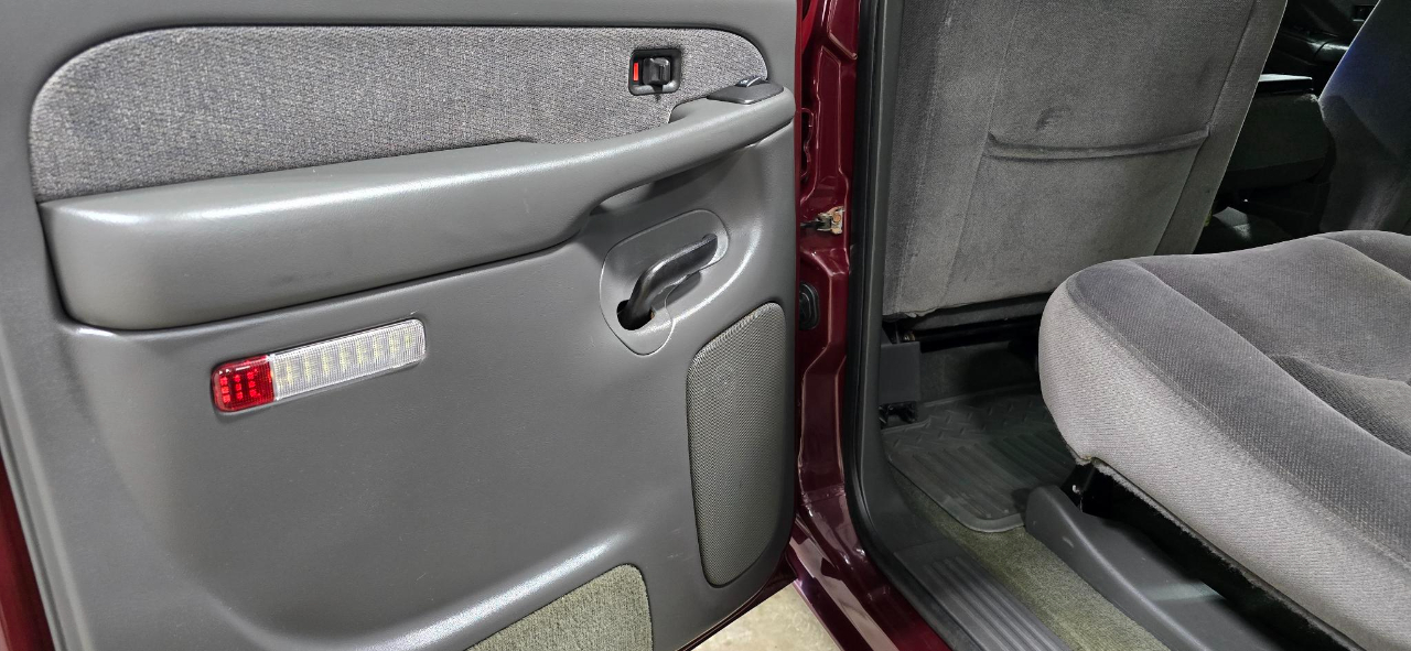 GMC Sierra 2500HD Crew Cab Short Bed 4WD 2003