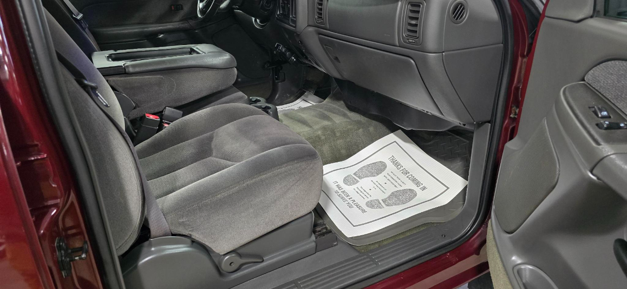 GMC Sierra 2500HD Crew Cab Short Bed 4WD 2003