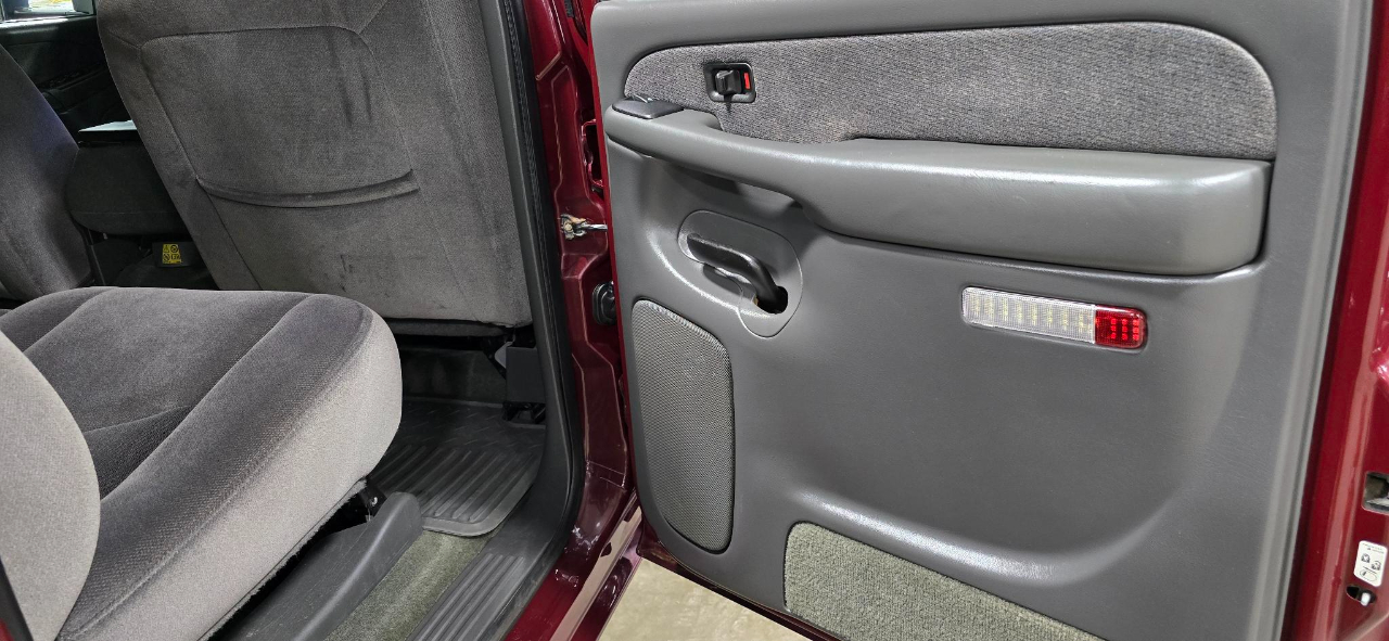 GMC Sierra 2500HD Crew Cab Short Bed 4WD 2003