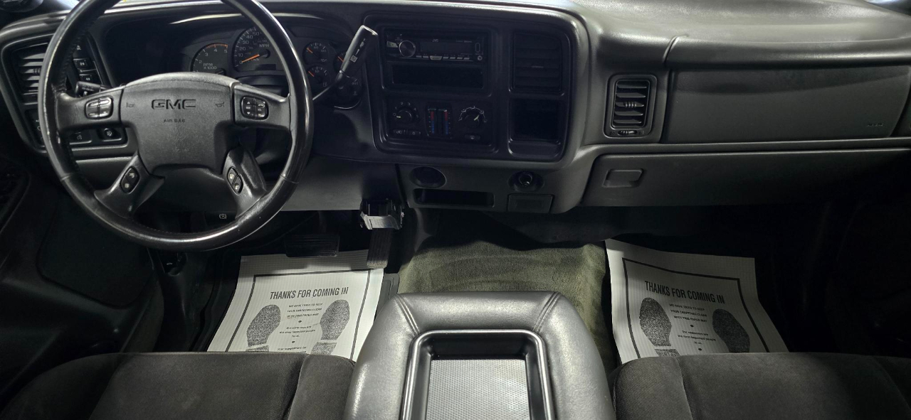 GMC Sierra 2500HD Crew Cab Short Bed 4WD 2003