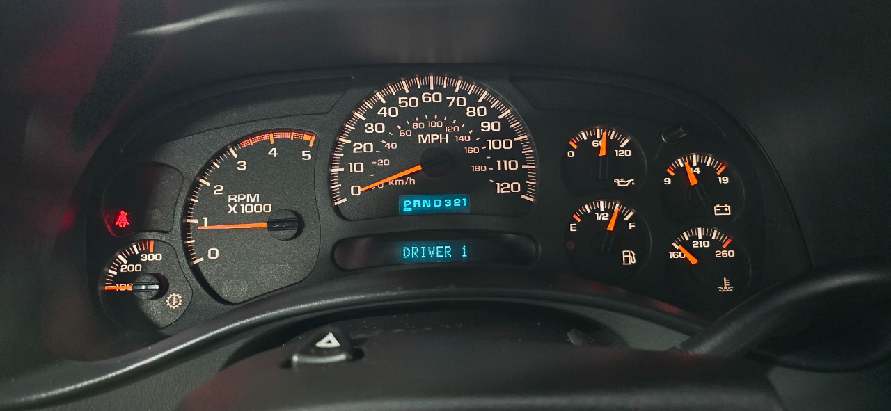 GMC Sierra 2500HD Crew Cab Short Bed 4WD 2003