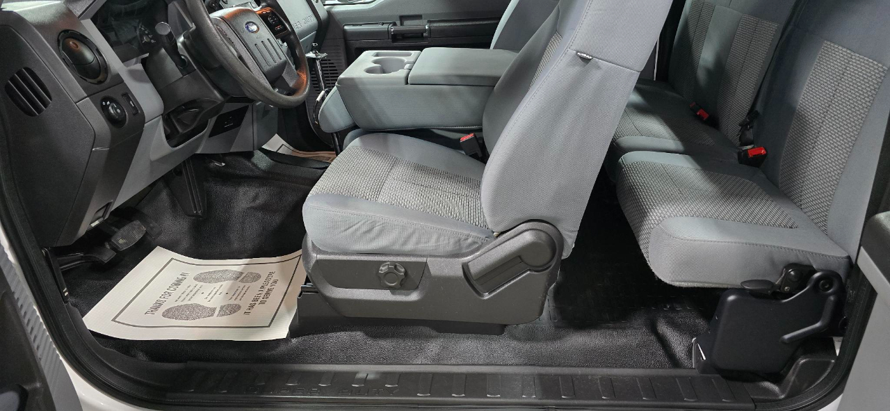 Ford F-250 SD XL SuperCab 4WD 2015