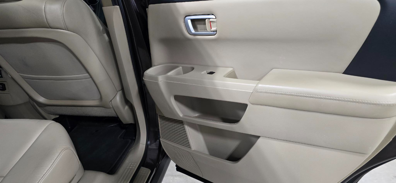 Honda Pilot EX-L 4WD 5-Spd AT 2012