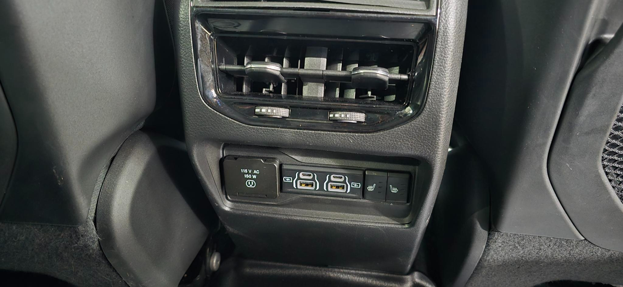 Jeep Grand Cherokee Overland 4WD 2023