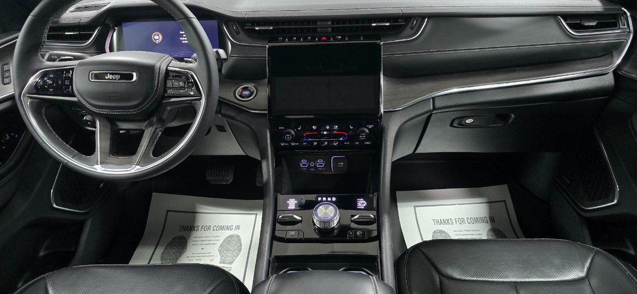 Jeep Grand Cherokee Overland 4WD 2023