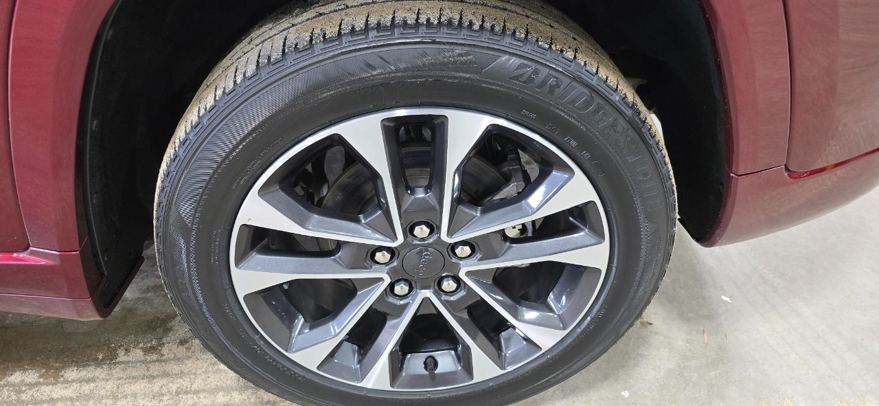 Jeep Grand Cherokee Overland 4WD 2023