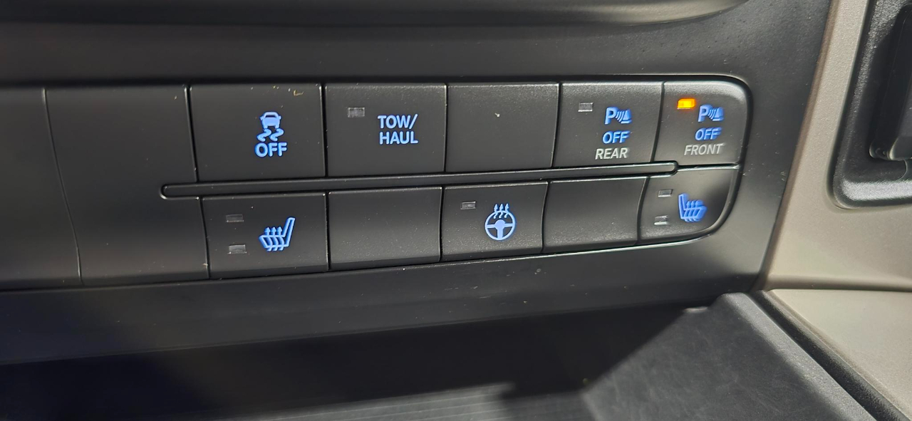 RAM 1500 Big Horn Crew Cab 4WD 2017