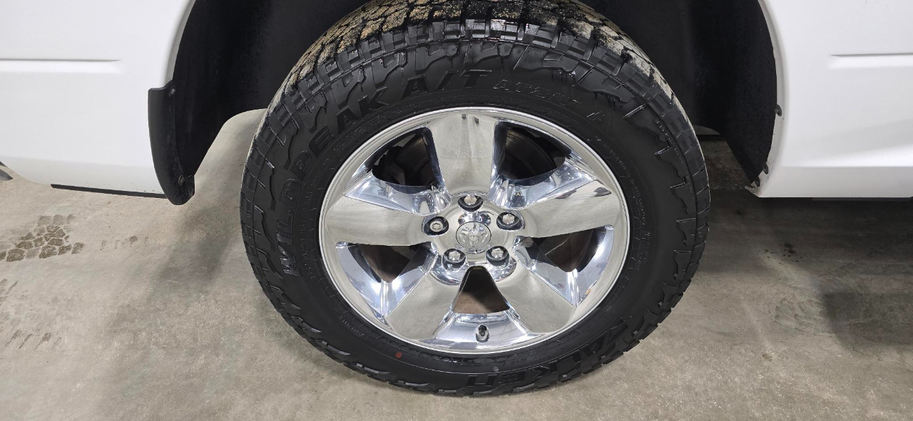 RAM 1500 Big Horn Crew Cab 4WD 2017