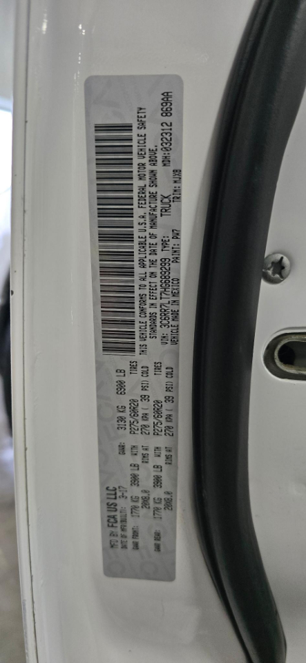 RAM 1500 Big Horn Crew Cab 4WD 2017