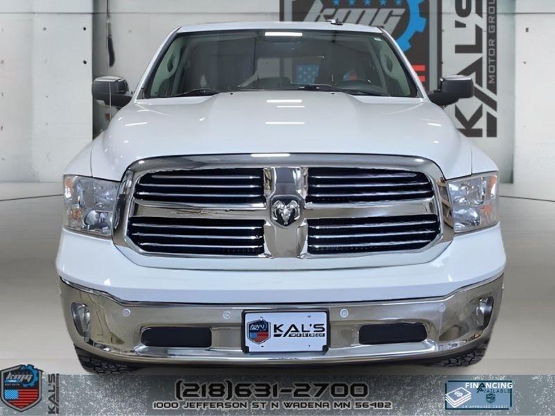 RAM 1500 Big Horn Crew Cab 4WD 2017