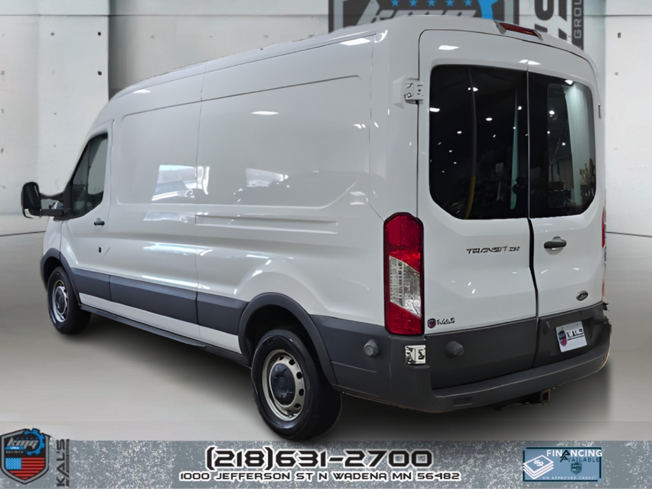 Ford Transit 250 Van Med. Roof w/Sliding Pass. 148-in. WB 2015