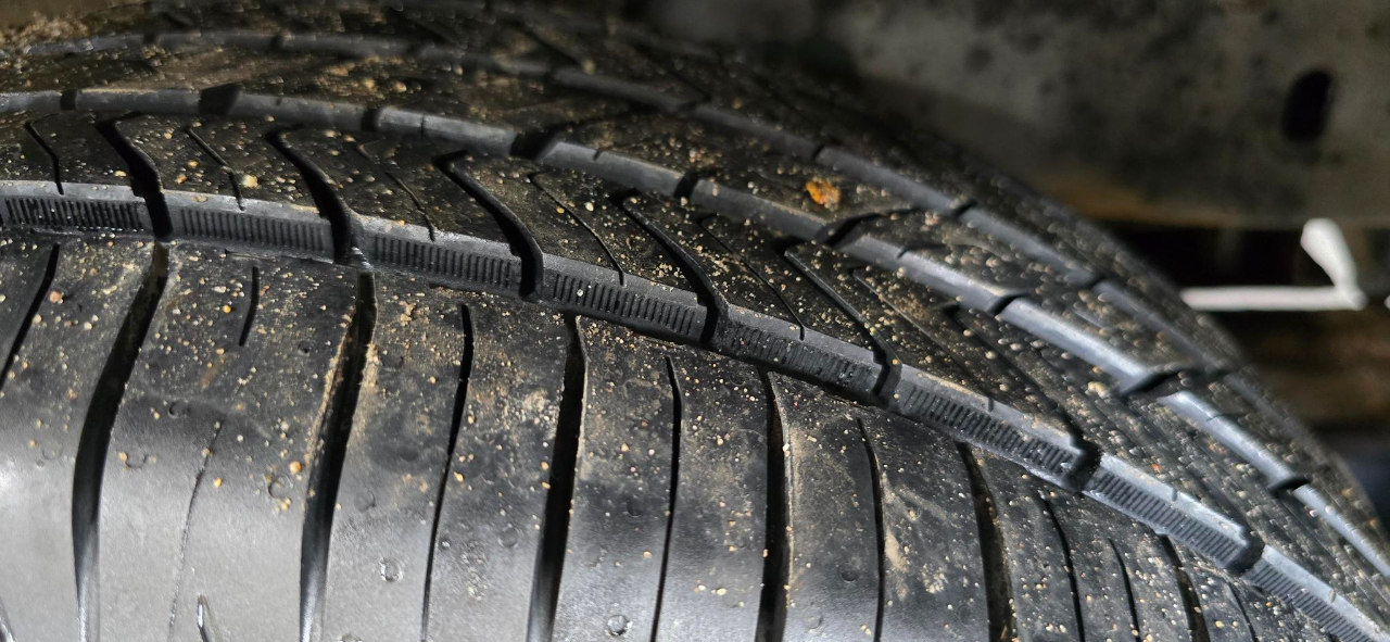 Ford Transit 250 Van Med. Roof w/Sliding Pass. 148-in. WB 2015