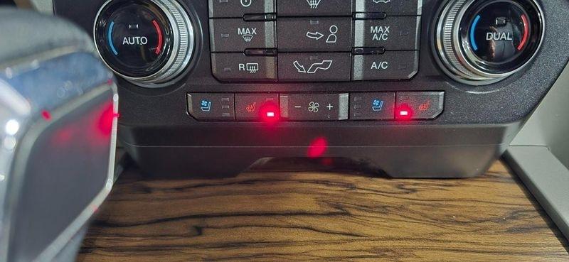 Ford F-150 Lariat 4WD SuperCrew 5.5' Box 2019