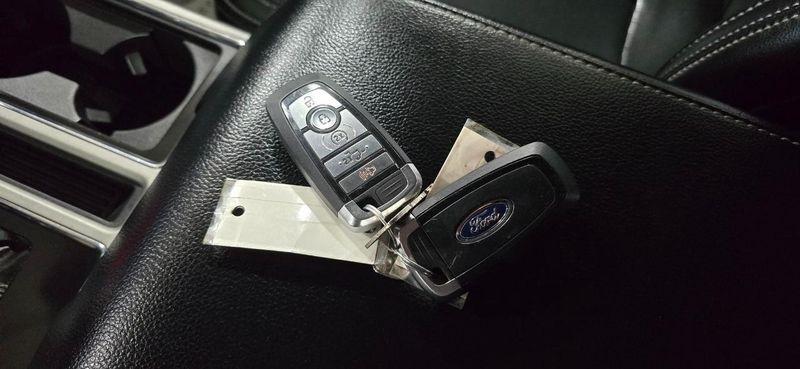 Ford F-150 Lariat 4WD SuperCrew 5.5' Box 2019