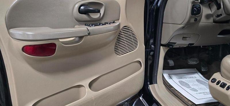 Ford F-150 King Ranch SuperCrew 4WD 2003