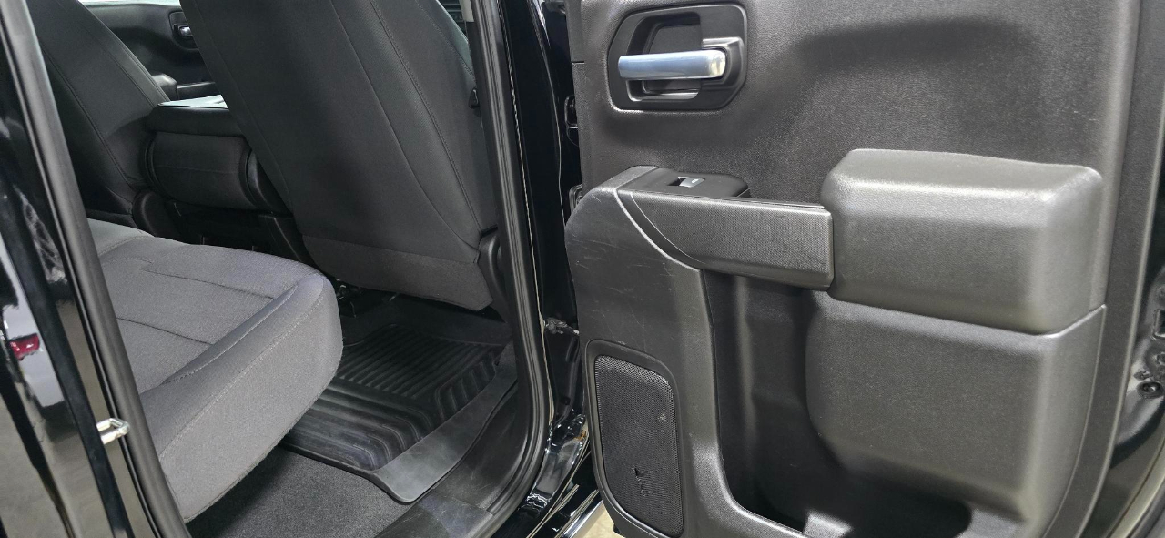 Chevrolet Silverado 1500 Custom Double Cab 4WD 2020