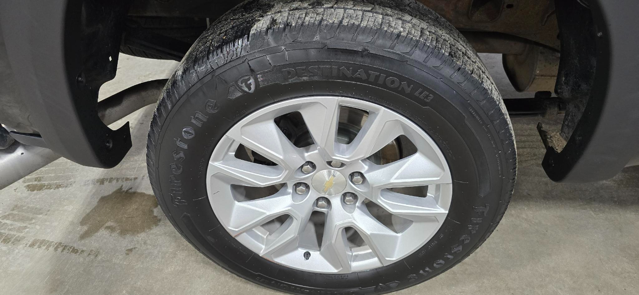 Chevrolet Silverado 1500 Custom Double Cab 4WD 2020