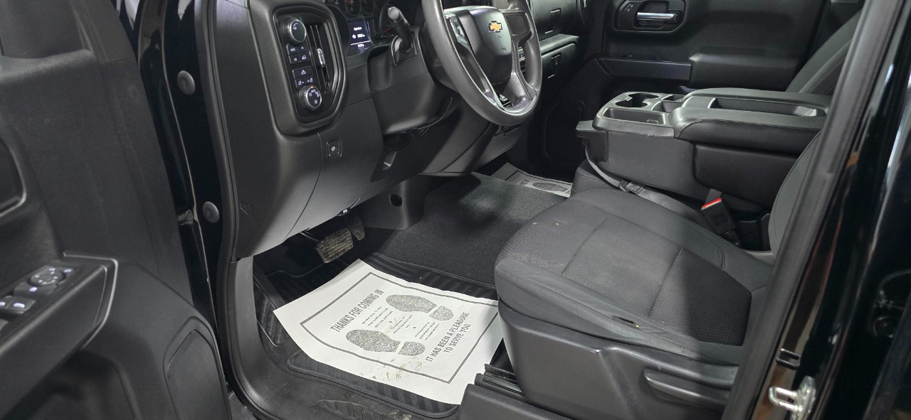 Chevrolet Silverado 1500 Custom Double Cab 4WD 2020