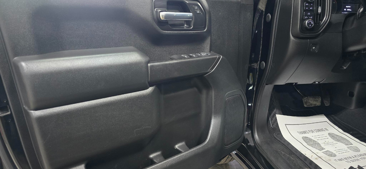 Chevrolet Silverado 1500 Custom Double Cab 4WD 2020