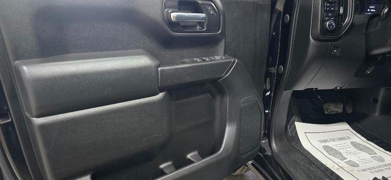 Chevrolet Silverado 1500 Custom Double Cab 4WD 2020
