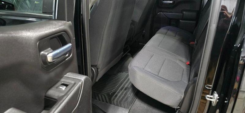 Chevrolet Silverado 1500 Custom Double Cab 4WD 2020