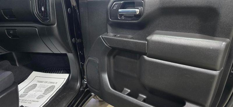 Chevrolet Silverado 1500 Custom Double Cab 4WD 2020