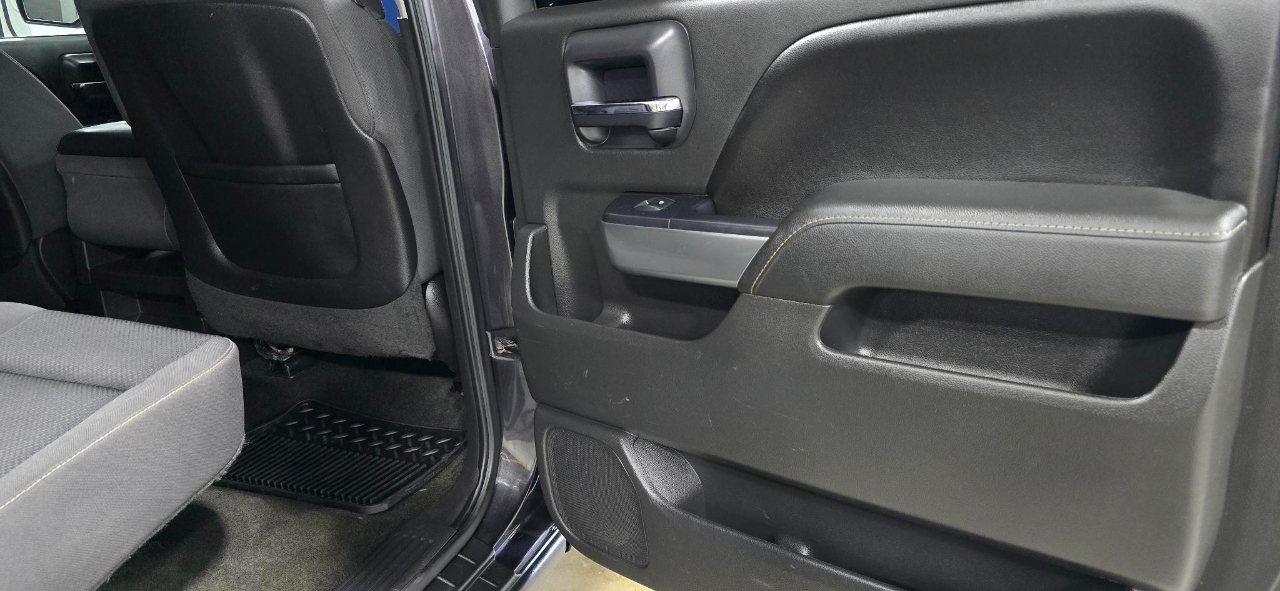 Chevrolet Silverado 1500 LT Crew Cab Long Box 4WD 2015