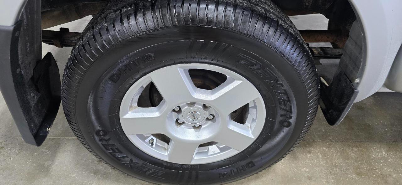 Nissan Frontier S Crew Cab 5AT 2WD 2015