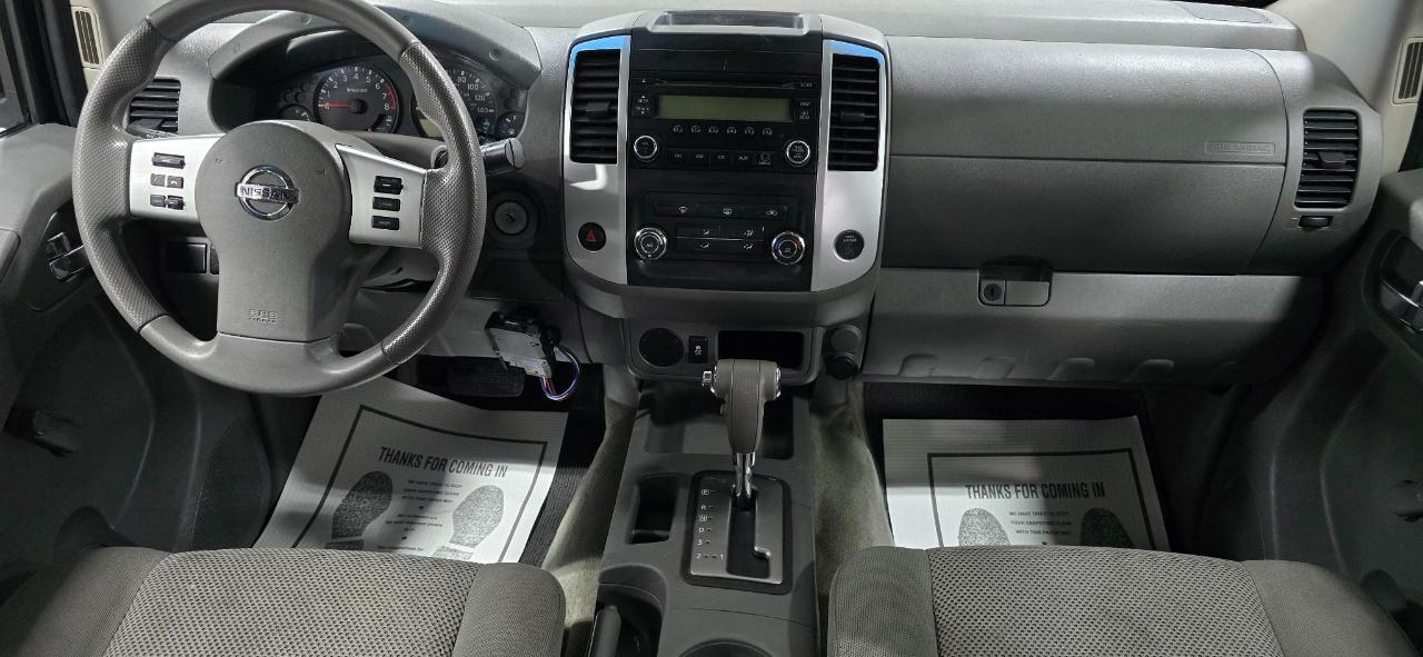 Nissan Frontier S Crew Cab 5AT 2WD 2015