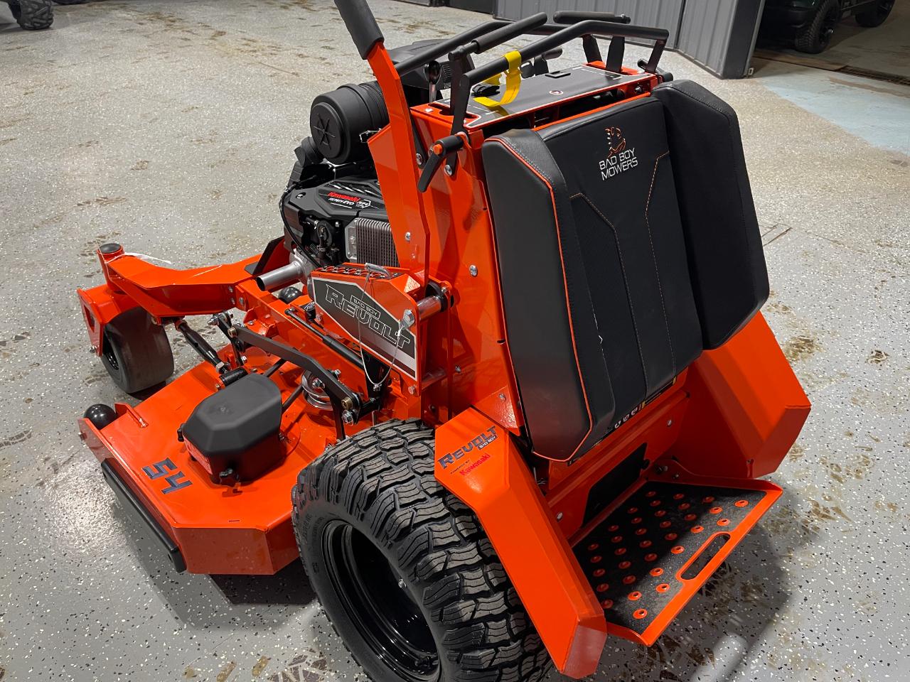 Bad Boy Mowers Revolt 54in Kawasaki EVO781 EFI 31HP  2026
