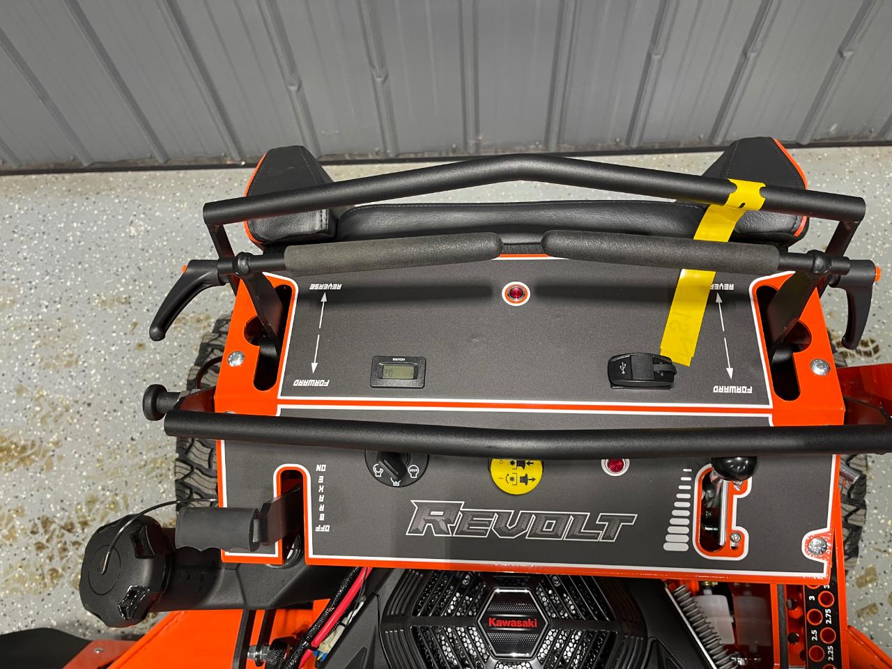 Bad Boy Mowers Revolt 54in Kawasaki EVO781 EFI 31HP  2026