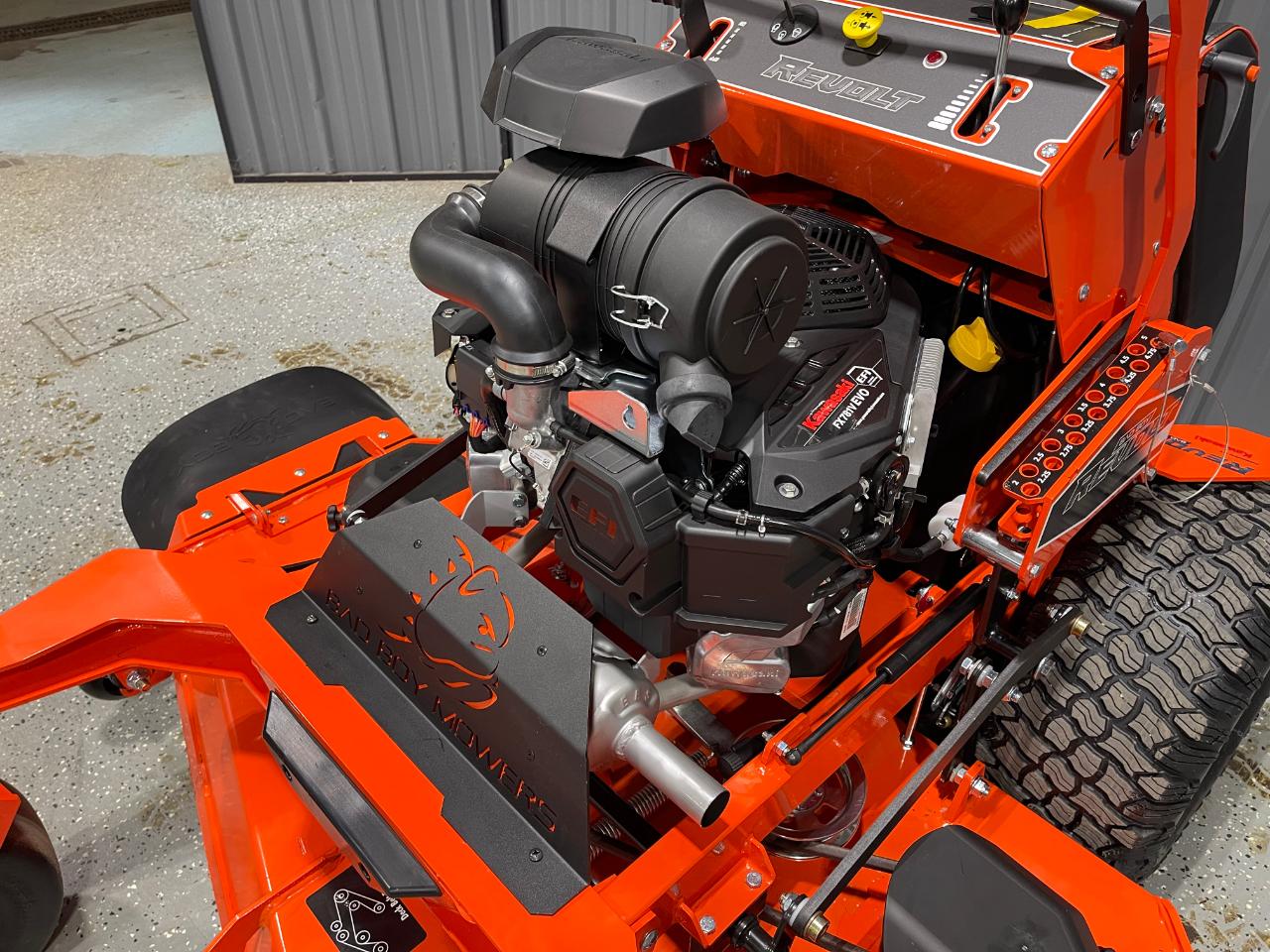 Bad Boy Mowers Revolt 54in Kawasaki EVO781 EFI 31HP  2026