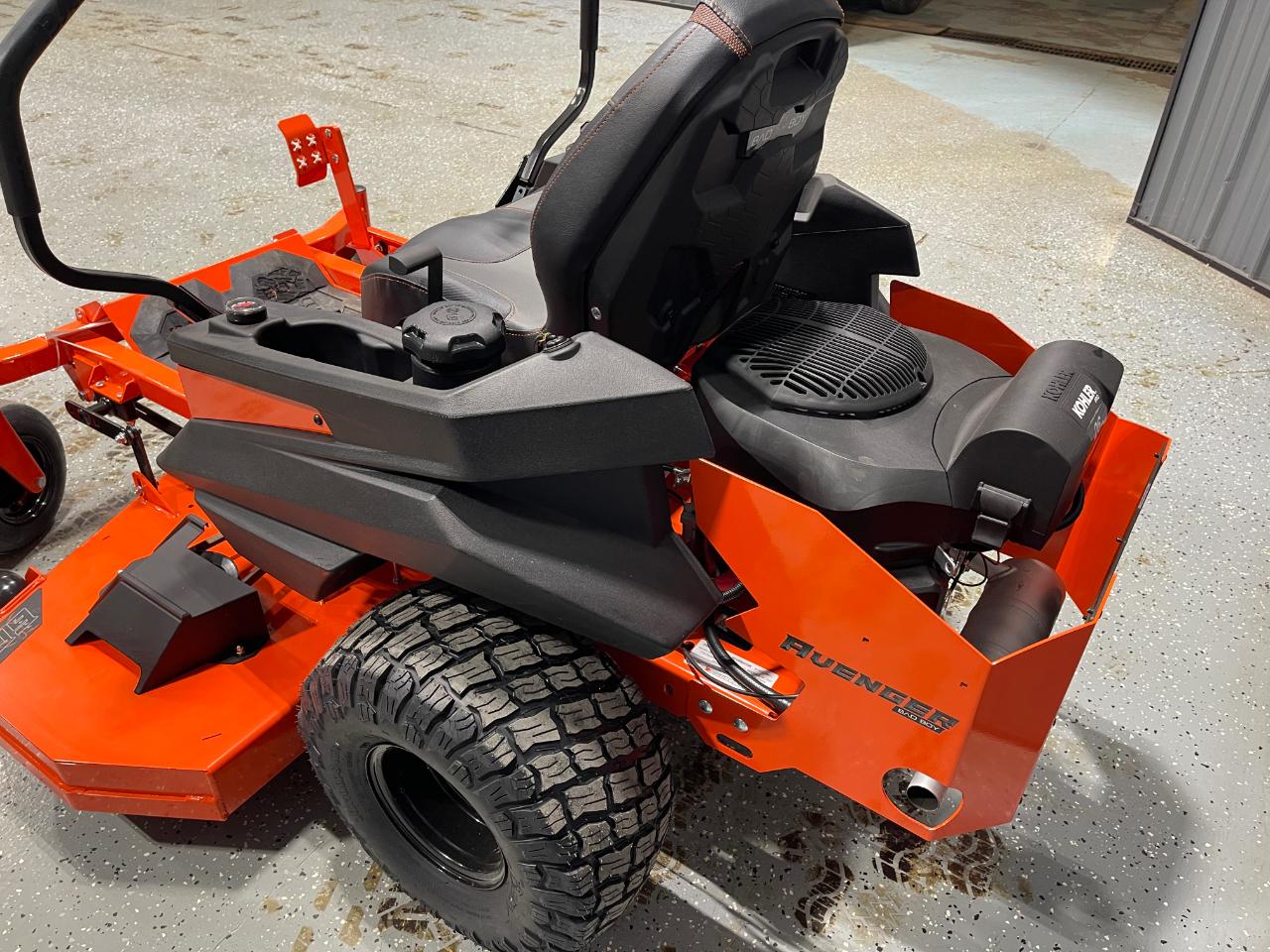 Bad Boy Mowers ZT 60in Avenger Kohler Pro 7000 26HP  2026