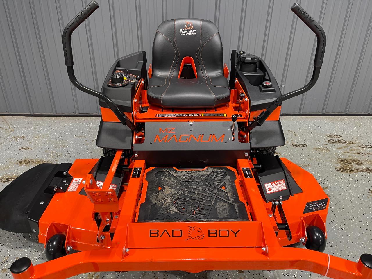 Bad Boy Mowers Magnum 54in Kawasaki FR651 22HP  2026