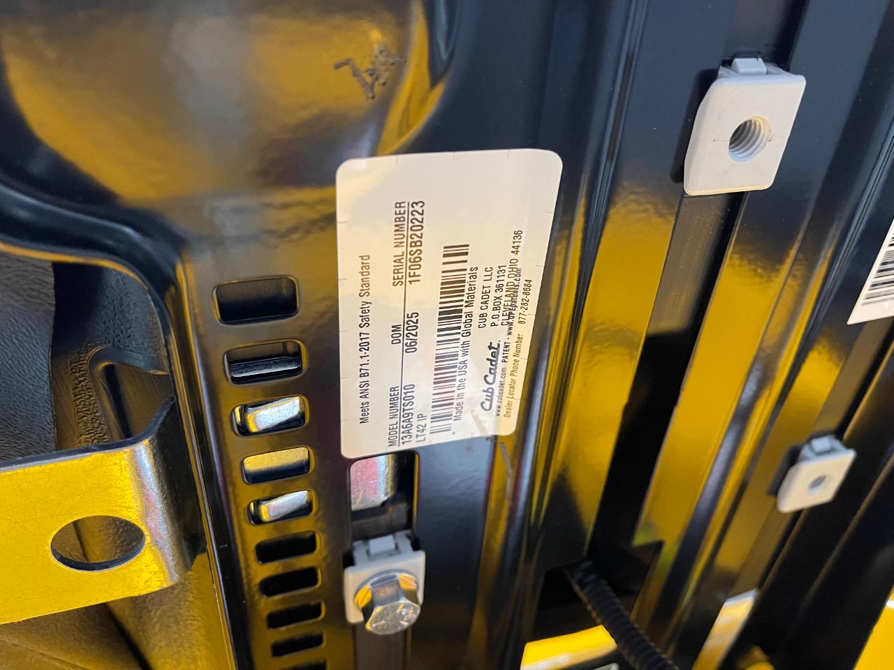 Cub Cadet XT1 LT42  2026