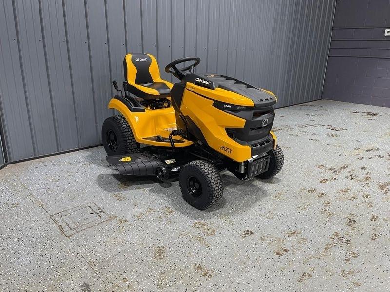 Cub Cadet XT1 LT42  2026