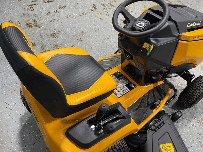 Cub Cadet XT1 LT42  2026