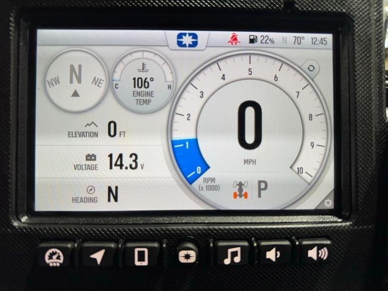 Polaris Ranger XP 1000 Northstar Ultimate Ride Command EPS  2024