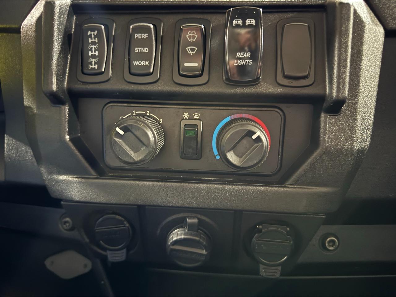 Polaris Ranger XP 1000 Northstar Ultimate Ride Command EPS  2023