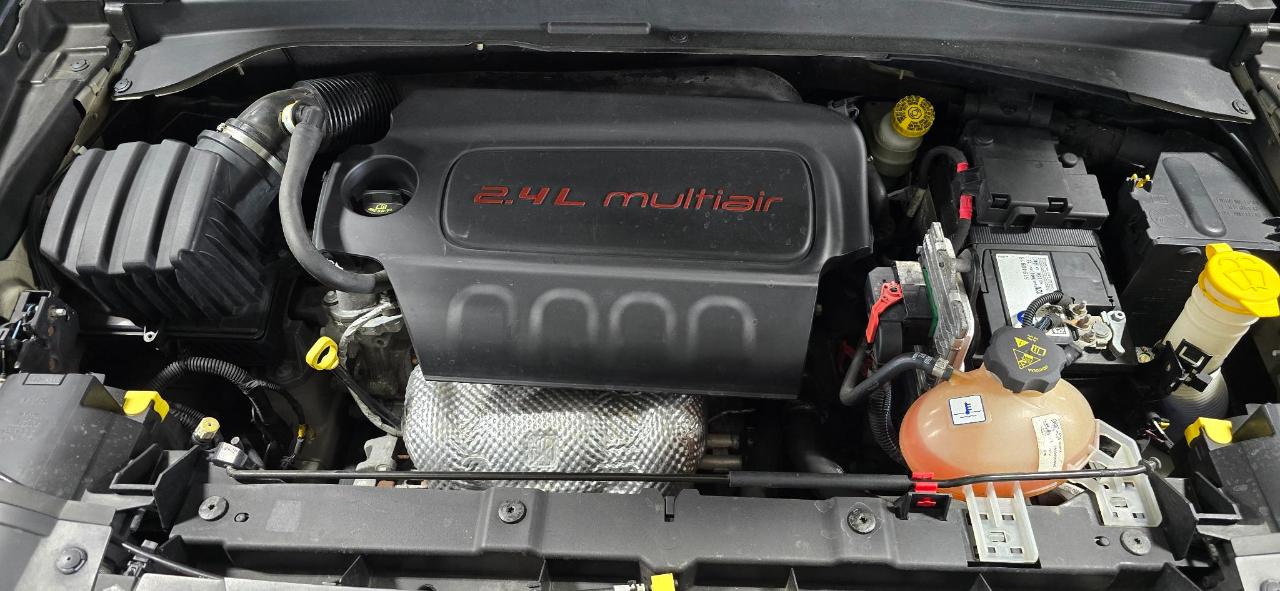 Jeep Renegade Latitude 4WD 2015