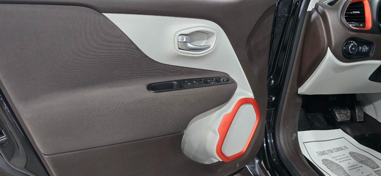 Jeep Renegade Latitude 4WD 2015