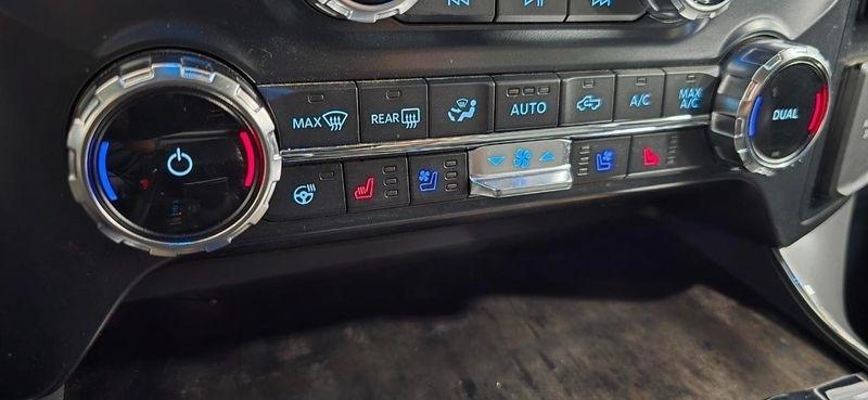 Ford F-150 Lariat 4WD SuperCrew 5.5' Box 2022