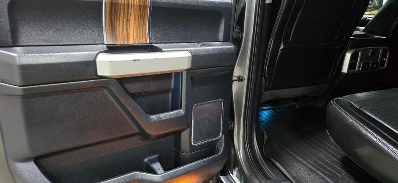 Ford F-150 Lariat SuperCrew 5.5-ft. Bed 4WD 2017