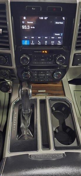 Ford F-150 Lariat SuperCrew 5.5-ft. Bed 4WD 2017