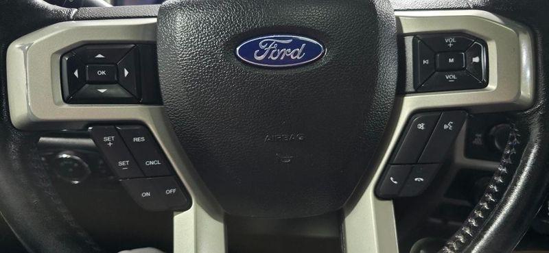 Ford F-150 Lariat SuperCrew 5.5-ft. Bed 4WD 2017